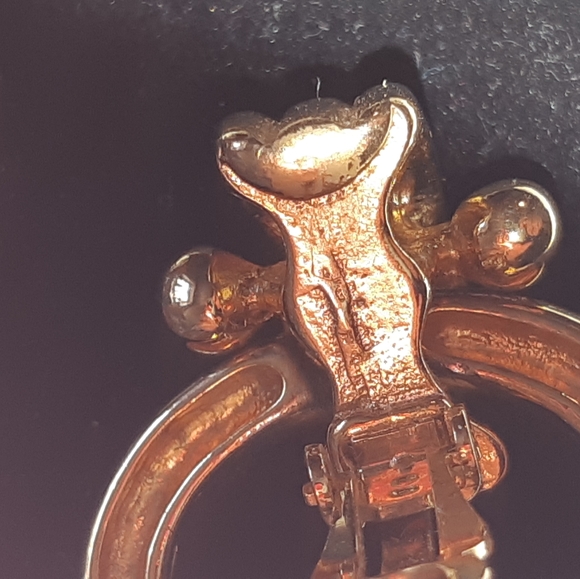 ERWIN PEARL Door Knocker Clip-on Earrings - Picture 5 of 9